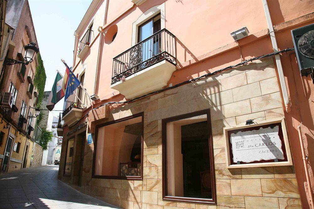 Hotel Don Carlos Caces Exterior foto